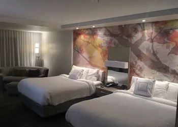 Courtyard by Marriott Lenox Berkshires hotel thumbnail 8