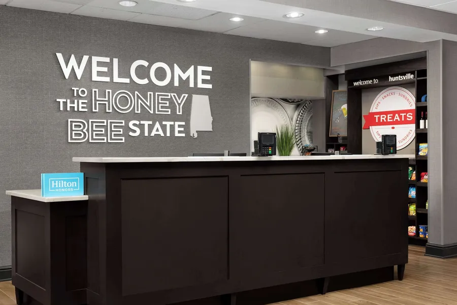 Hampton Inn & Suites Huntsville/Research Park Area hotel detail image 2