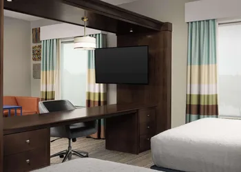 Hampton Inn & Suites Huntsville/Research Park Area hotel thumbnail 5
