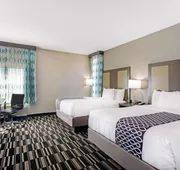 La Quinta Inn & Suites by Wyndham Sweetwater East hotel detail image 7
