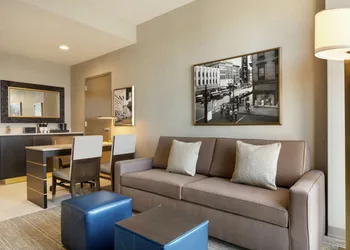 Embassy Suites by Hilton Syracuse Destiny USA hotel thumbnail 8