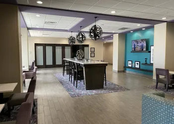 Hampton Inn El Reno hotel thumbnail 3