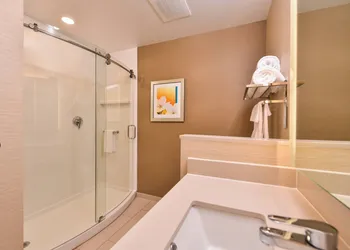 Fairfield Inn & Suites by Marriott Warrensburg hotel thumbnail 7