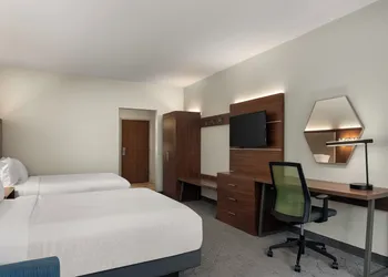Holiday Inn Express Queensbury - Lake George Area by IHG hotel thumbnail 5