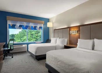 Holiday Inn Express Queensbury - Lake George Area by IHG hotel thumbnail 6
