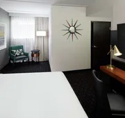 DoubleTree by Hilton Montreal Airport hotel detail image 4