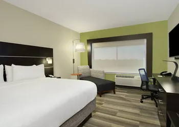 Holiday Inn Express & Suites Brookshire - Katy Freeway by IHG hotel thumbnail 7