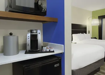 Holiday Inn Express & Suites Brookshire - Katy Freeway by IHG hotel thumbnail 8