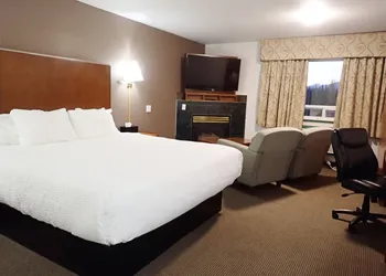 Days Inn by Wyndham Valemount hotel thumbnail 4