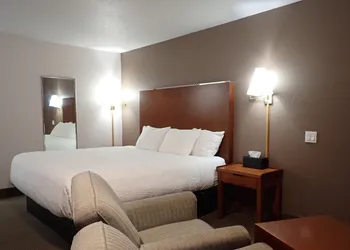 Days Inn by Wyndham Valemount hotel thumbnail 6