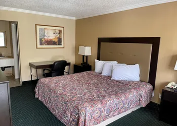 Economy Motel hotel thumbnail 2