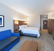 Holiday Inn Express & Suites Lenexa - Overland Park Area by IHG hotel detail image 7