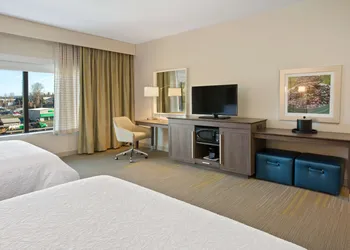 Hampton Inn & Suites-Seattle Woodinville WA hotel thumbnail 8