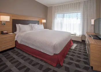 TownePlace Suites by Marriott Altoona hotel thumbnail 8