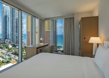 Residence Inn by Marriott Miami Sunny Isles Beach hotel thumbnail 5