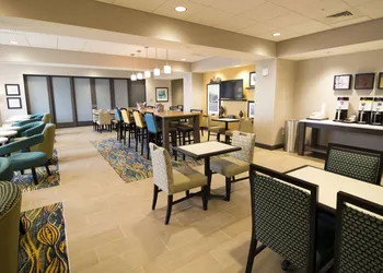 Hampton Inn Decatur Mt. Zion hotel thumbnail 2