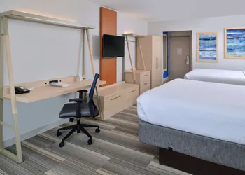 Holiday Inn Express & Suites Southgate - Detroit Area by IHG hotel thumbnail 5