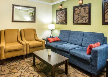Quality Inn Darien - North Brunswick hotel thumbnail 2