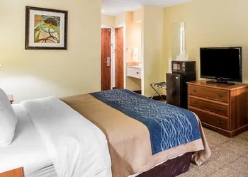 Quality Inn Darien - North Brunswick hotel thumbnail 4