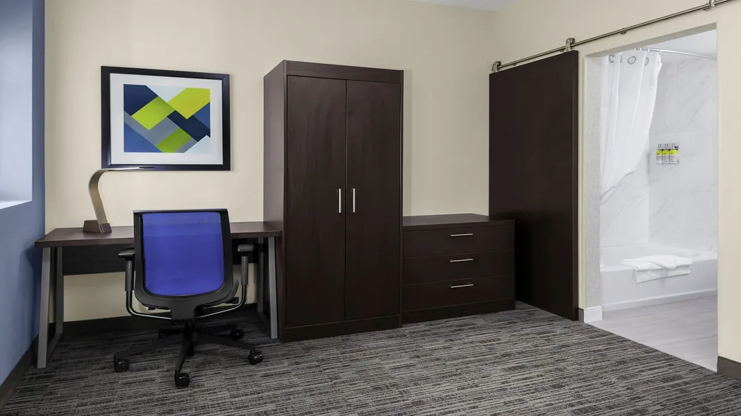 Holiday Inn Express Kansas City Downtown by IHG hotel detail image 2