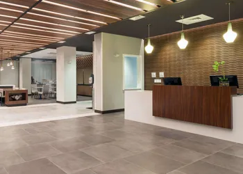 Wingate by Wyndham Altoona Downtown/Medical Center hotel thumbnail 2
