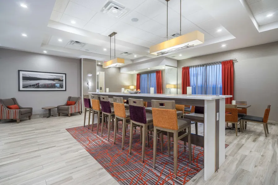 Hampton Inn Oxford hotel detail image 2