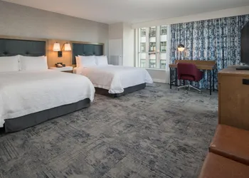 Hampton Inn & Suites Portland-Pearl District hotel thumbnail 7
