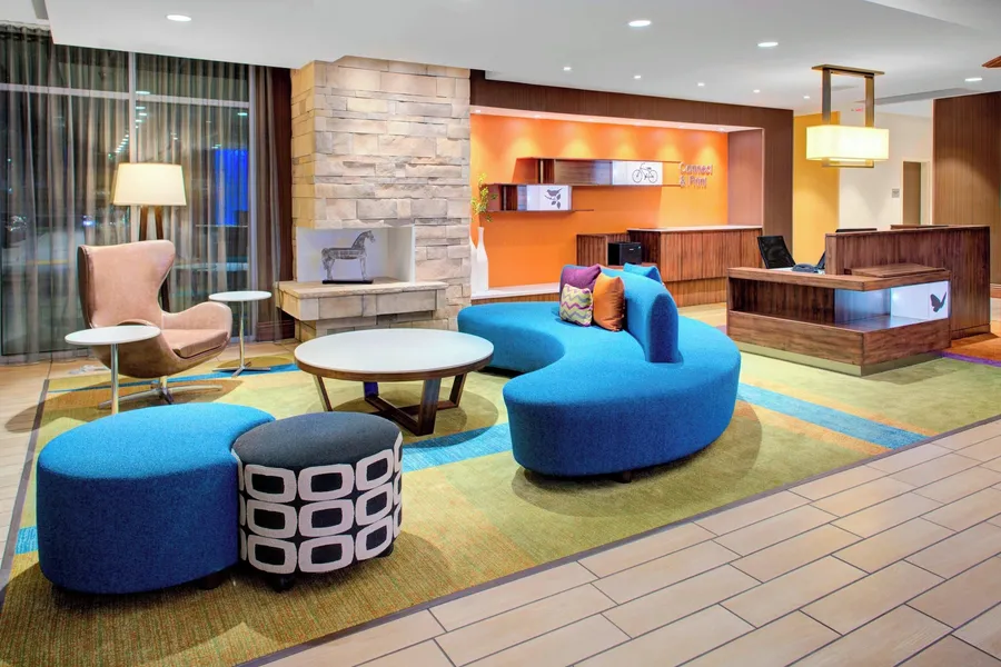 Fairfield Inn & Suites by Marriott Bakersfield North/Airport hotel detail image 2