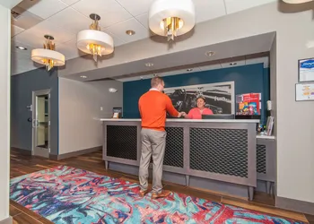 Hampton Inn Norwich hotel thumbnail 6