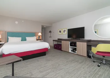 Hampton Inn Norwich hotel thumbnail 8