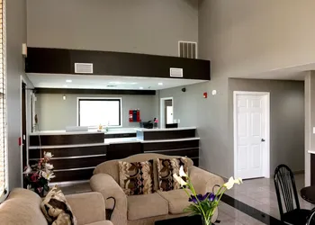Americas Best Value Inn & Suites Mont Belvieu Houston hotel thumbnail 2