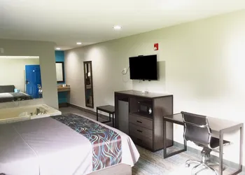 Americas Best Value Inn & Suites Mont Belvieu Houston hotel thumbnail 6