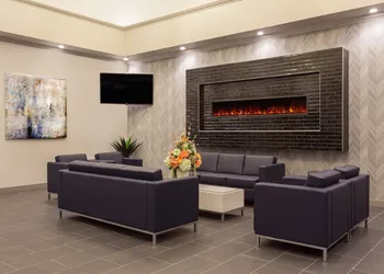 Ramada by Wyndham Grassland hotel thumbnail 3