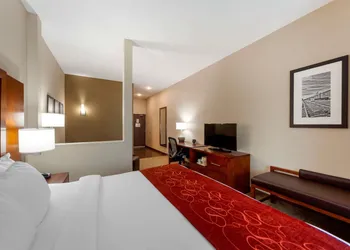 Comfort Suites La Vista - Omaha hotel thumbnail 7