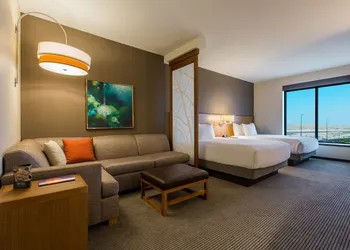 Hyatt Place Delano hotel thumbnail 7