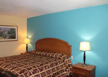 Economy Inn Express hotel thumbnail 3