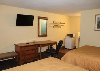 Economy Inn Express hotel thumbnail 7