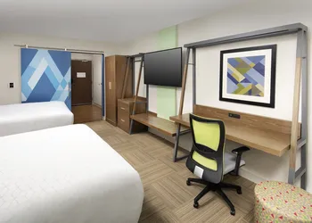 Holiday Inn Express and Suites North Brunswick by IHG hotel thumbnail 7