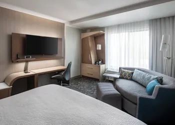 Courtyard by Marriott Pullman hotel thumbnail 8