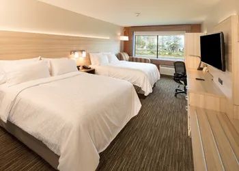 Holiday Inn Express & Suites Gaylord by IHG hotel thumbnail 7