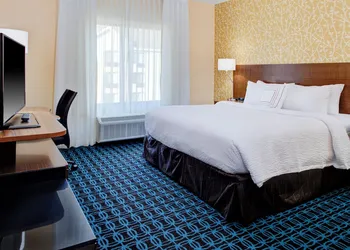 Fairfield Inn and Suites by Marriott Detroit Canton hotel thumbnail 4