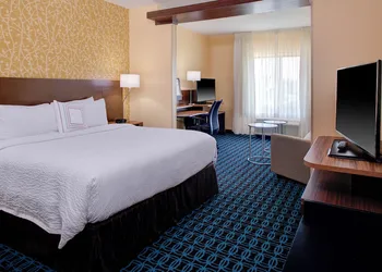Fairfield Inn and Suites by Marriott Detroit Canton hotel thumbnail 5