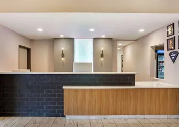 Best Western Plus Coalinga Inn hotel thumbnail 6
