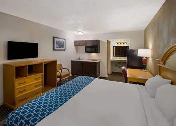 Suburban Studios Brazil hotel thumbnail 8