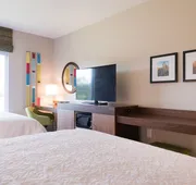 Hampton Inn & Suites Fayetteville hotel detail image 5