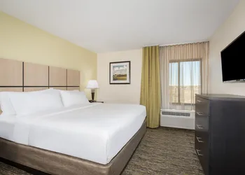 Candlewood Suites Pueblo by IHG hotel thumbnail 4