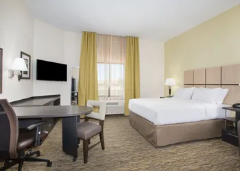 Candlewood Suites Pueblo by IHG hotel thumbnail 5