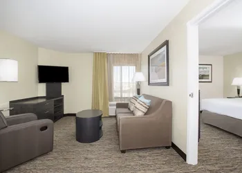 Candlewood Suites Pueblo by IHG hotel thumbnail 7