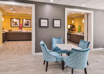Hampton Inn Emporia hotel thumbnail 3