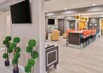 Hampton Inn Emporia hotel thumbnail 4